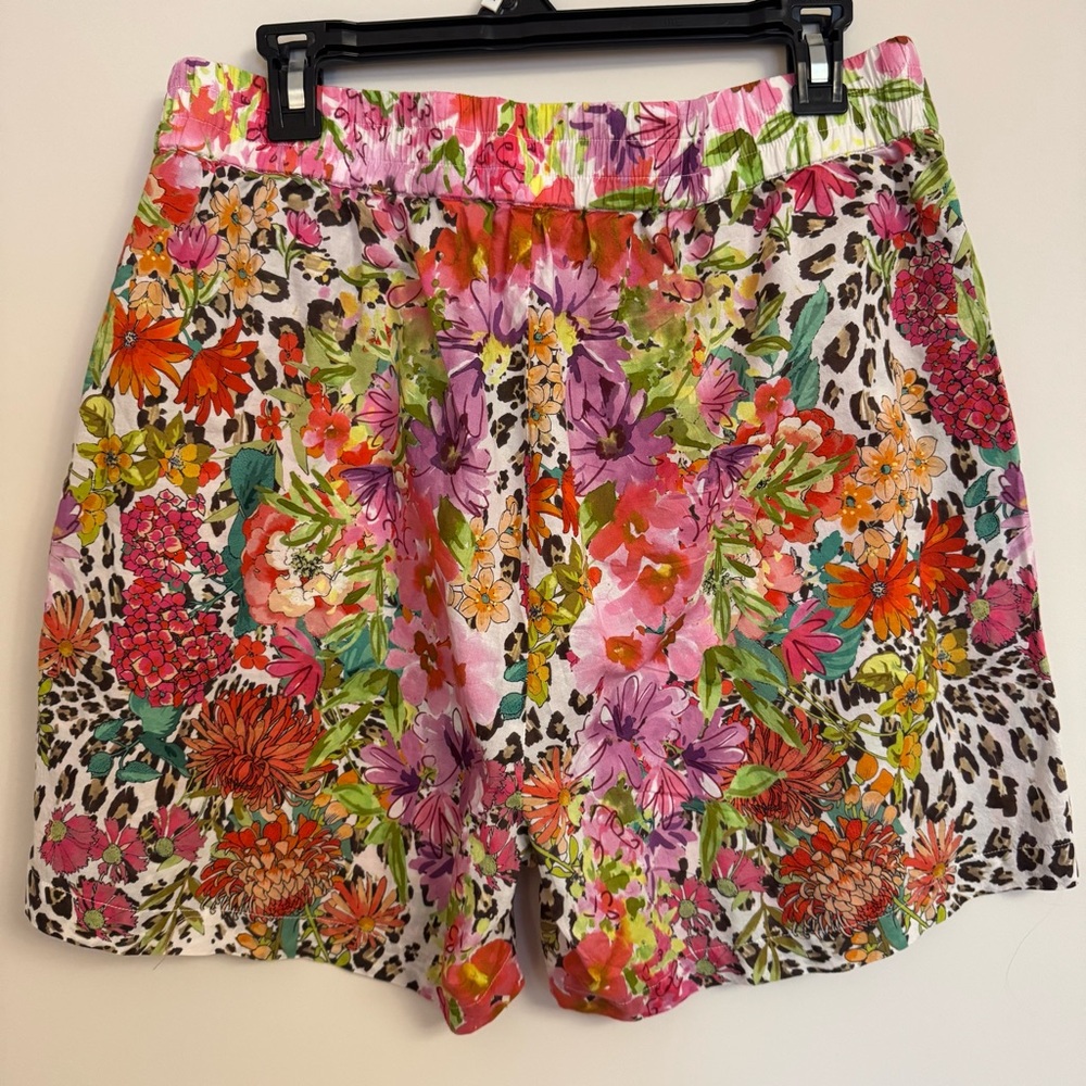 JOHNNY WAS 2 Piece Wild Garden Blouse and Short Set - Women’s Large - Picture 10 of 16